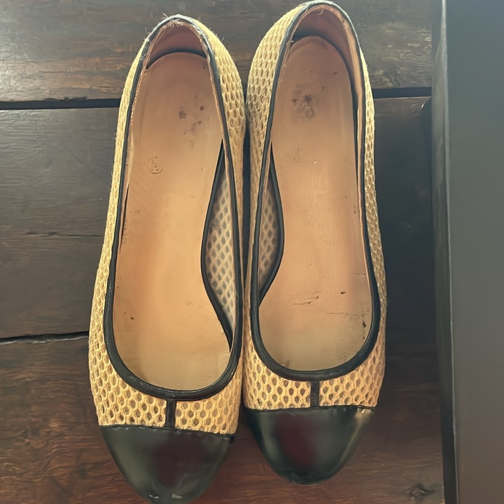 Chanel woven black and white flats Size 39 - Picture 2 of 5